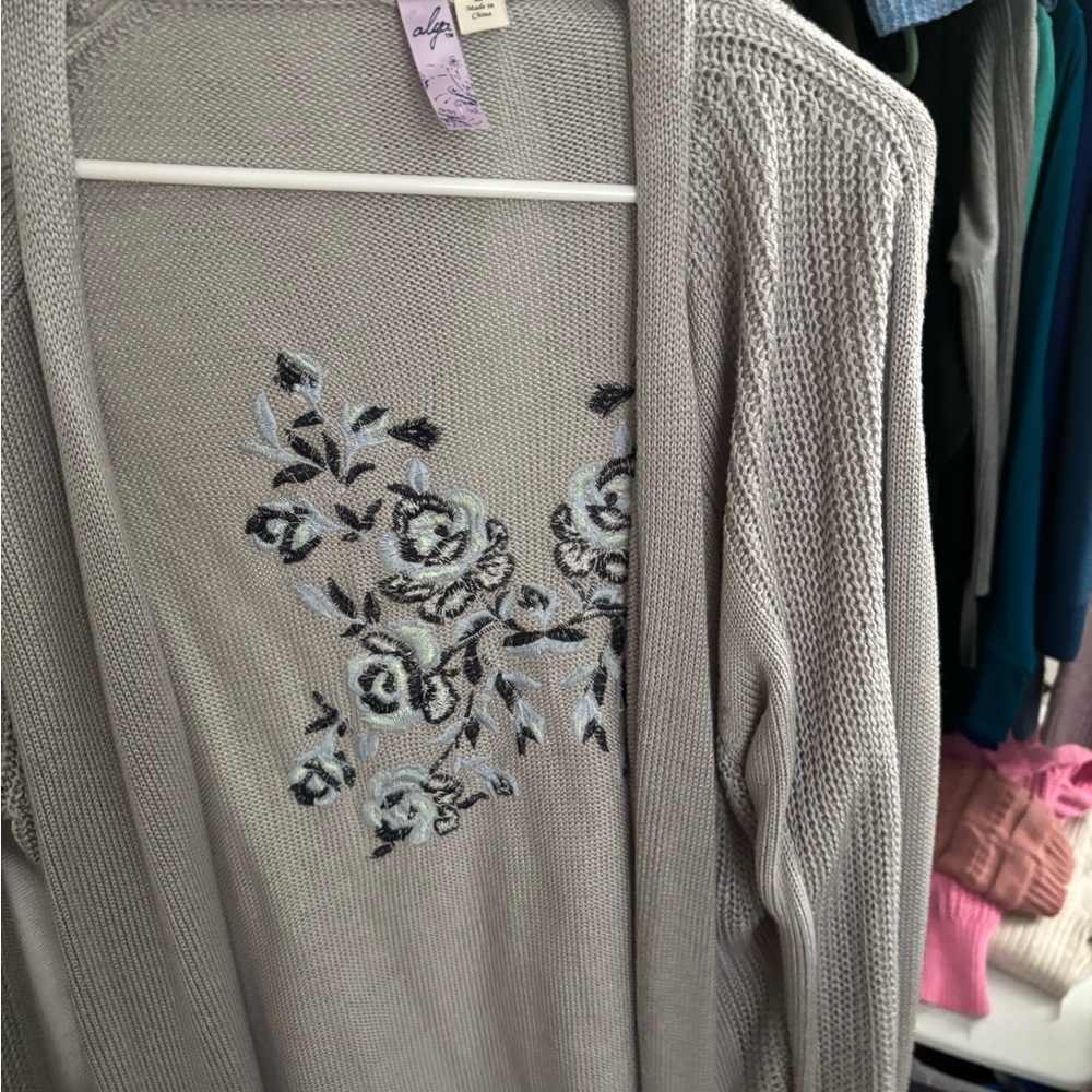 Alia Gray Floral Women's Cardigan